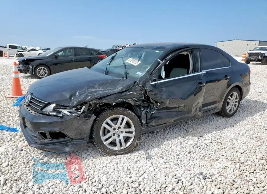 3VW167AJ2HM367099 Photo# 1