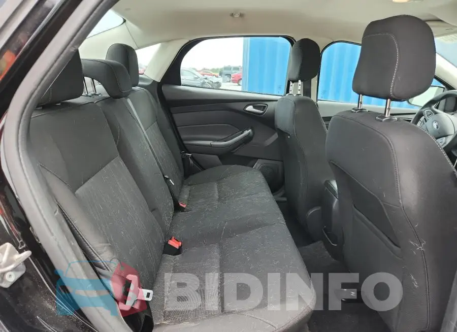 1FADP3F22JL297480 Photo# 10