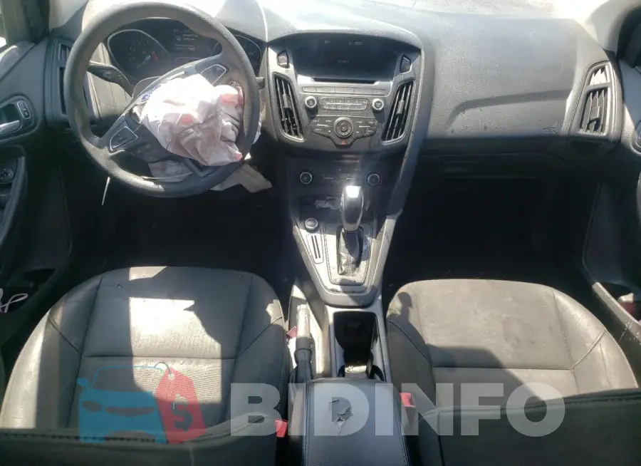 1FADP3F23GL261144 Photo# 8