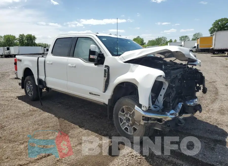 1FT8W3BT2PED48728 Photo# 4