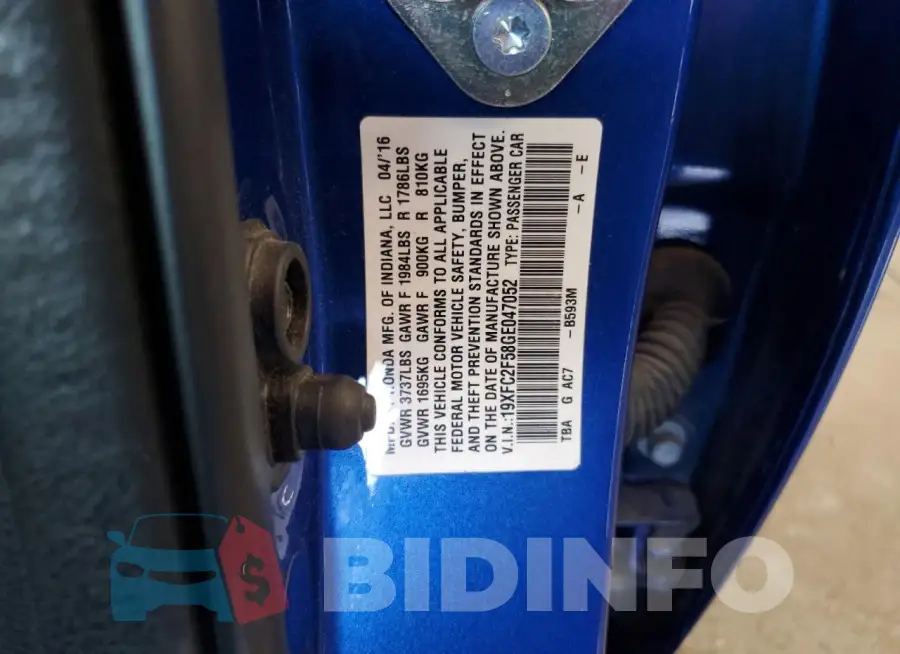 19XFC2F58GE047052 Photo# 13