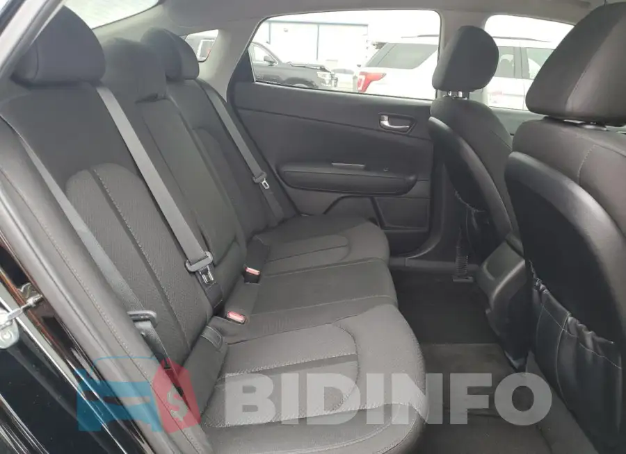 5XXGT4L30JG273944 Photo# 10