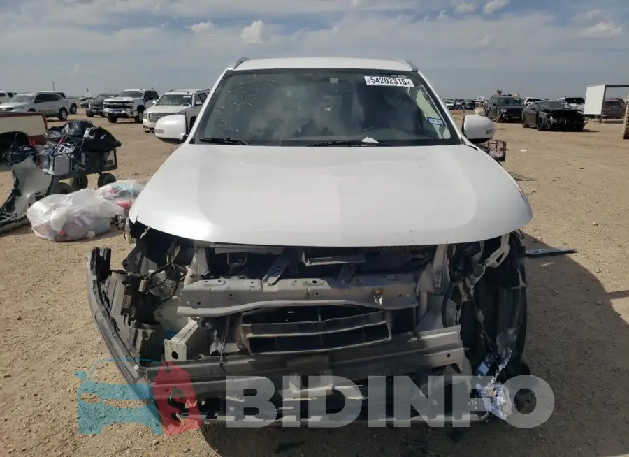 JA4AD3A33JZ050787 Photo# 5