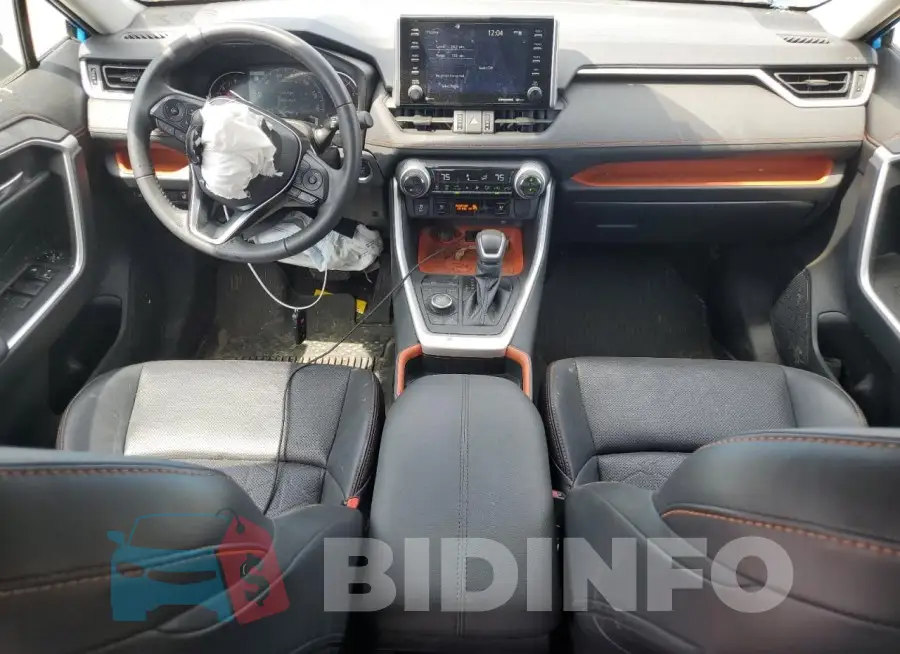 2T3J1RFV6LC064523 Photo# 8