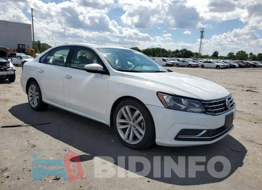 1VWLA7A36KC009439 Photo# 4