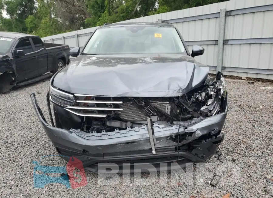 3VVRB7AX5RM229582 Photo# 5