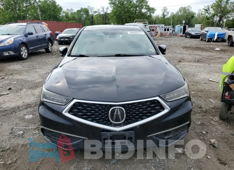 19UUB2F34JA005529 Photo# 5