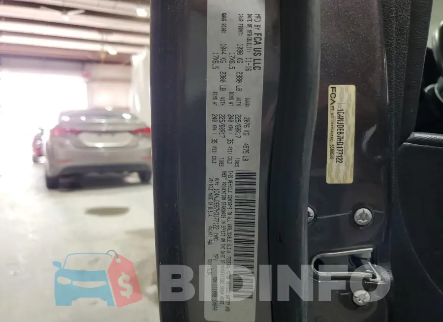 1C4NJDEB7HD177122 Photo# 13