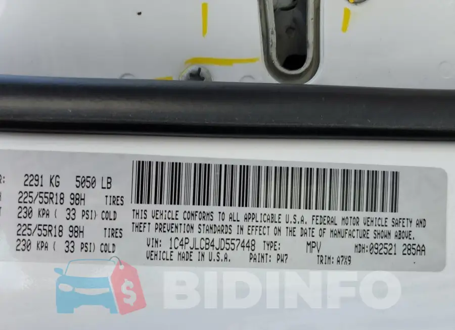 1C4PJLCB4JD557448 Photo# 13