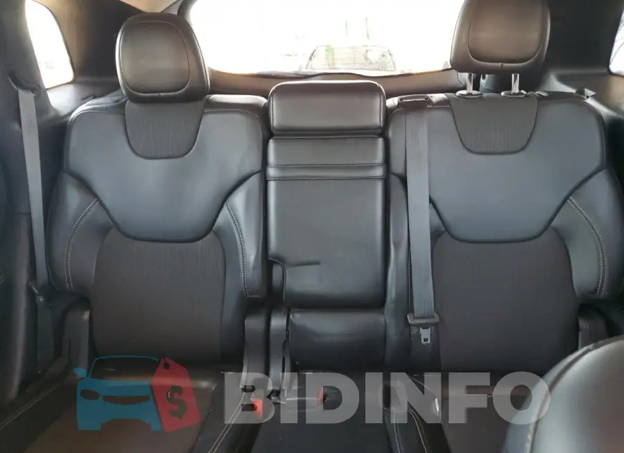 1C4PJLLBXJD519643 Photo# 10