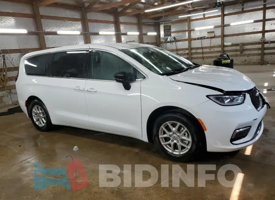 2C4RC1BG3SR531720 Photo# 4
