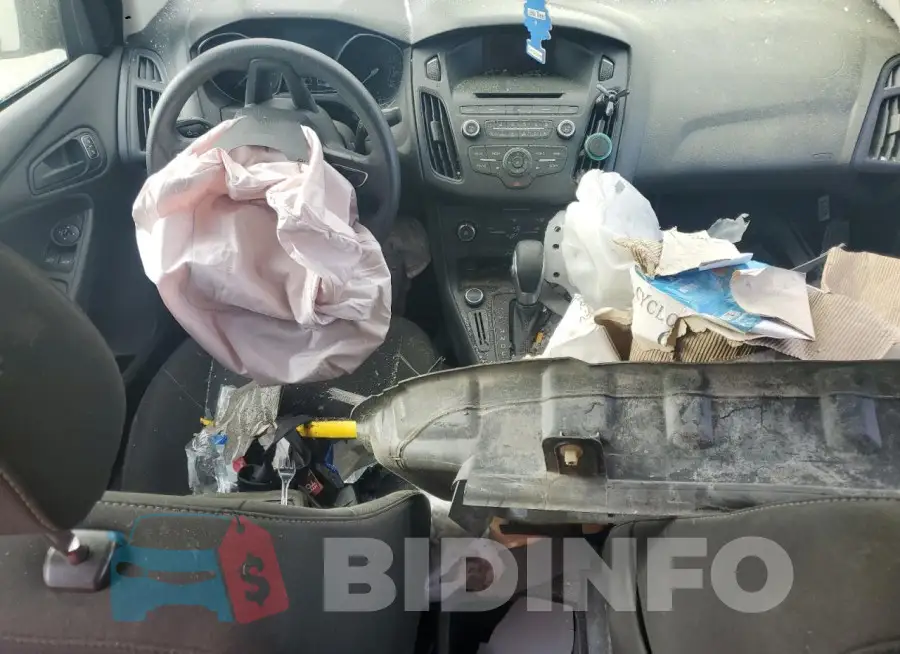 1FADP3E24HL282698 Photo# 8