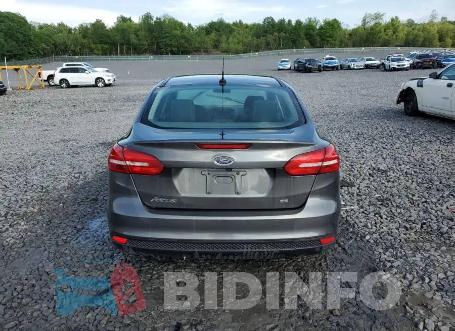 1FADP3F24GL313333 Photo# 6