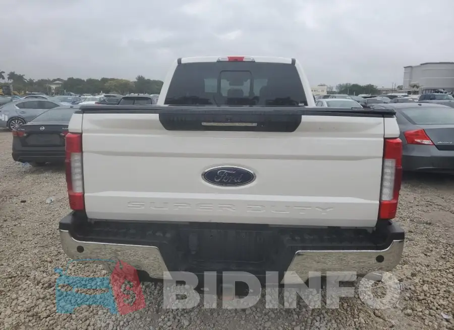 1FT7W2BT6JEB87720 Photo# 6