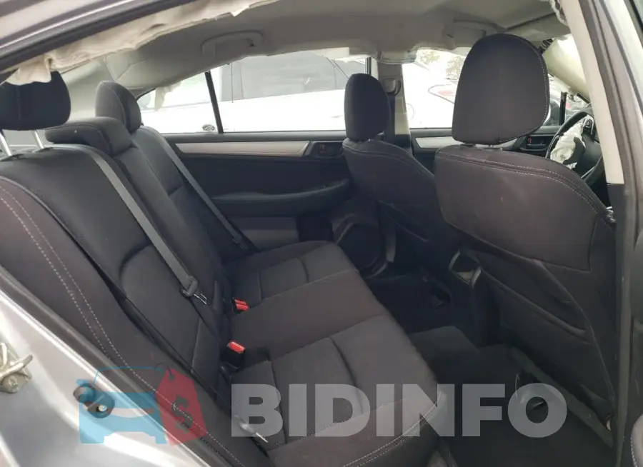 4S3BNAA64G3045759 Photo# 10
