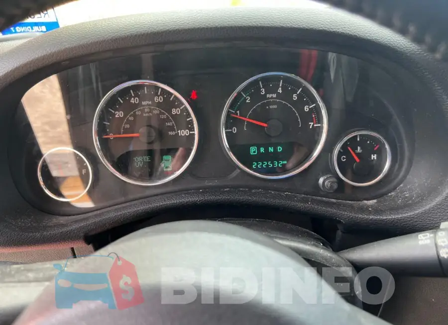1C4BJWEG4GL180915 Photo# 8