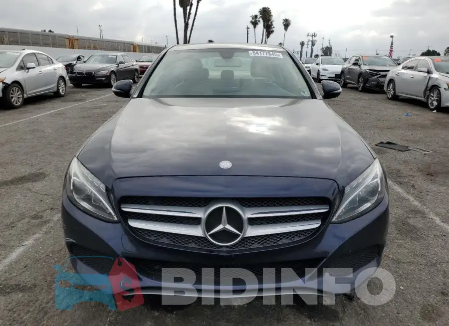 55SWF4JB4GU168864 Photo# 5