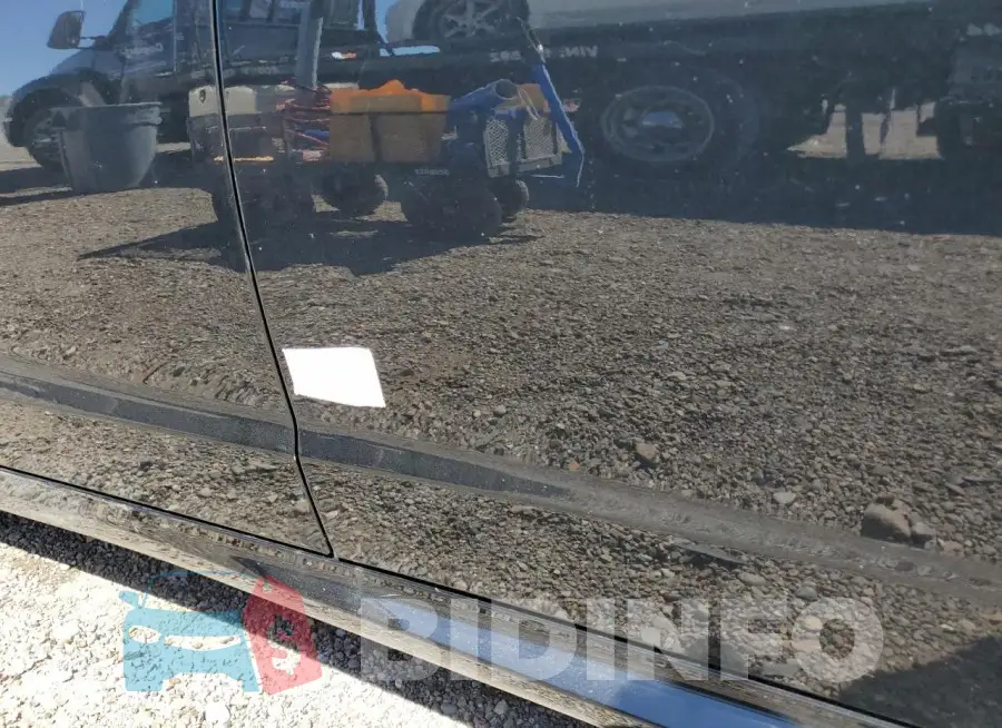2C3CDXGJ1PH678548 Photo# 12
