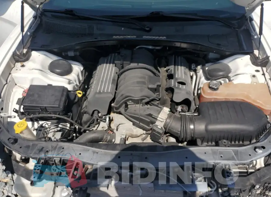 2C3CDXGJ8JH114001 Photo# 11