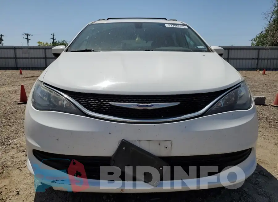 2C4RC1DG3LR151579 Photo# 5