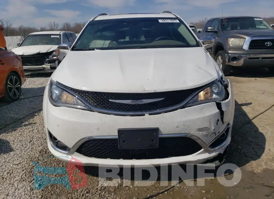 2C4RC1GG6HR705541 Photo# 5 2C4RC1GG6HR705541 Photo# 5