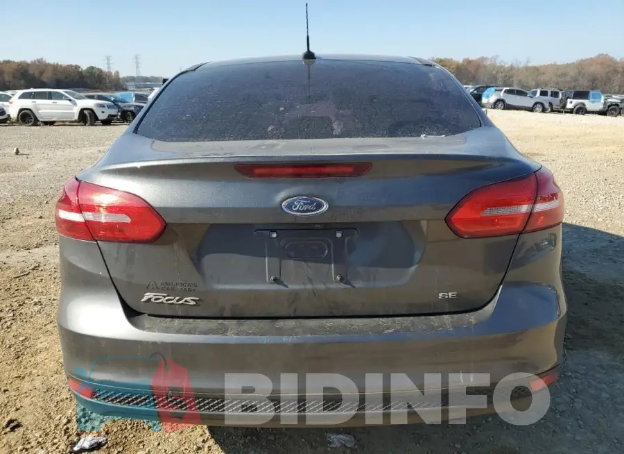 1FADP3F22JL255200 Photo# 6