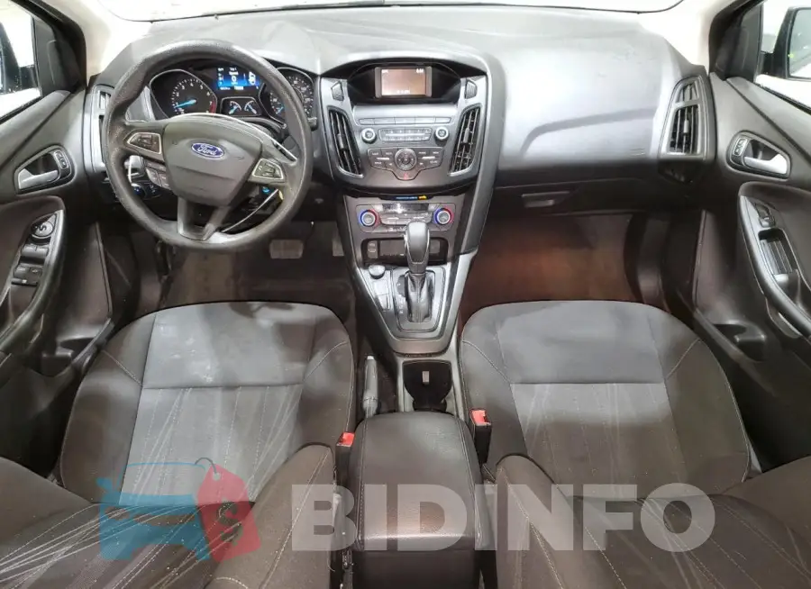 1FADP3FE9JL244737 Photo# 8