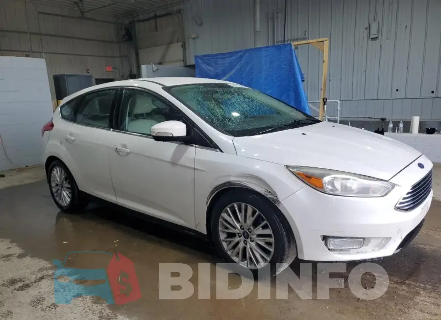 1FADP3N25GL307087 Photo# 4