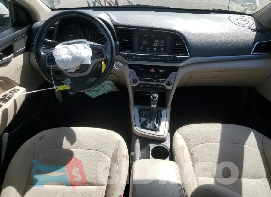 KMHD84LF0HU247357 Photo# 8 KMHD84LF0HU247357 Photo# 8