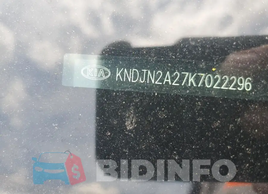 KNDJN2A27K7022296 Photo# 12