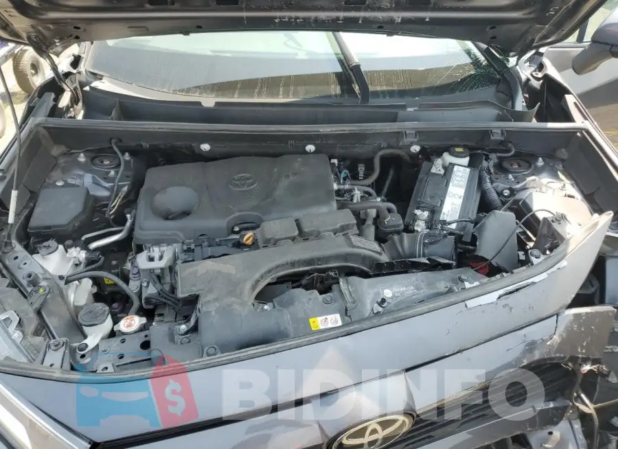 2T3P1RFV5KW001775 Photo# 12