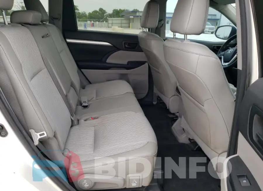 5TDZKRFH1GS154193 Photo# 11