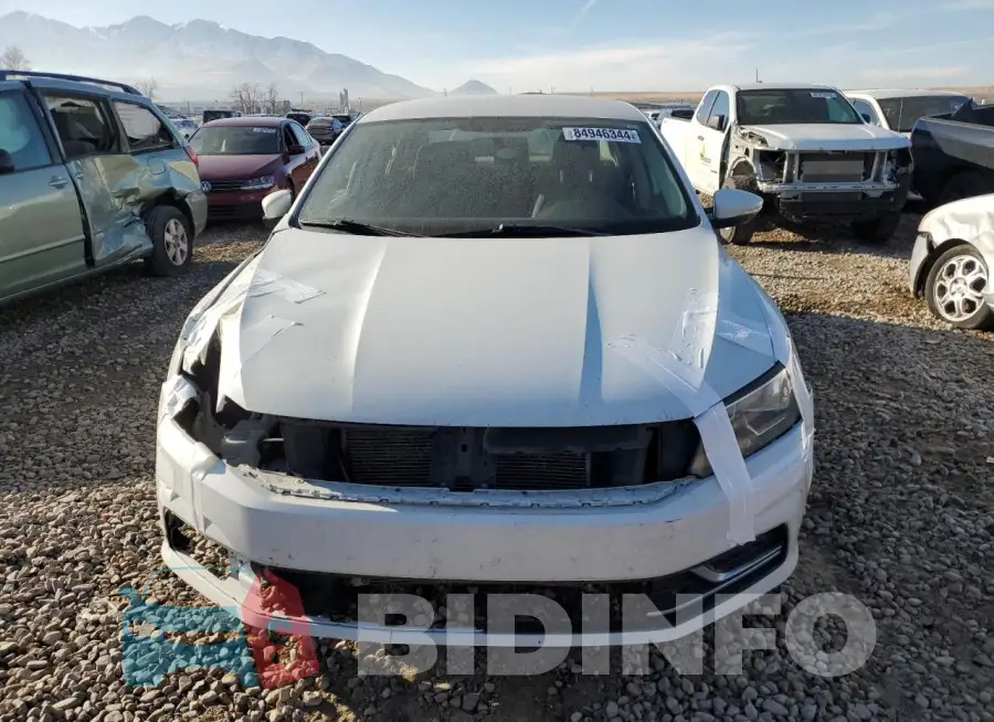1VWAS7A39GC025792 Photo# 5