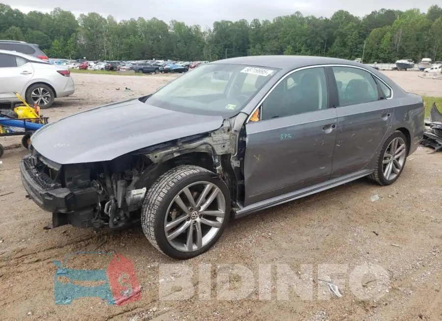 1VWDT7A34HC025985 Photo# 1