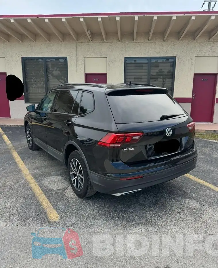 3VV1B7AX9MM105997 Photo# 3