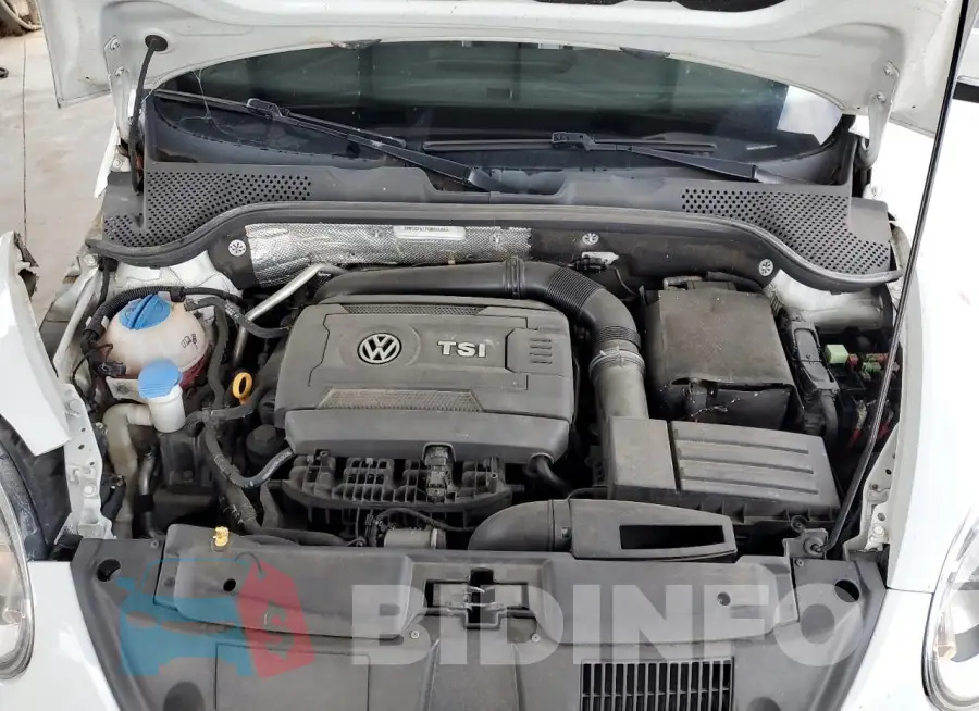 3VW507AT7GM814044 Photo# 11