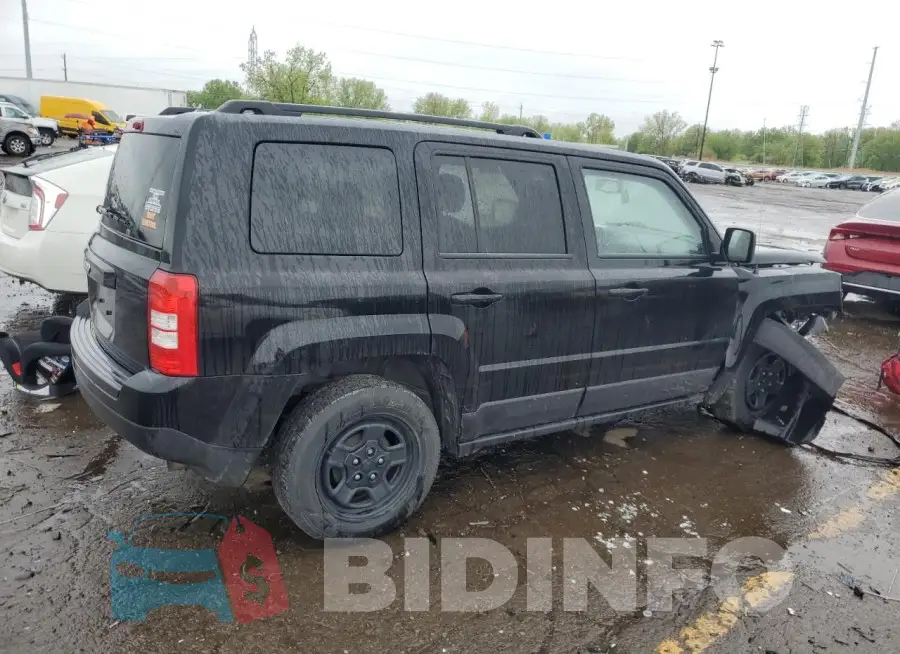 1C4NJPBBXGD562792 Photo# 3