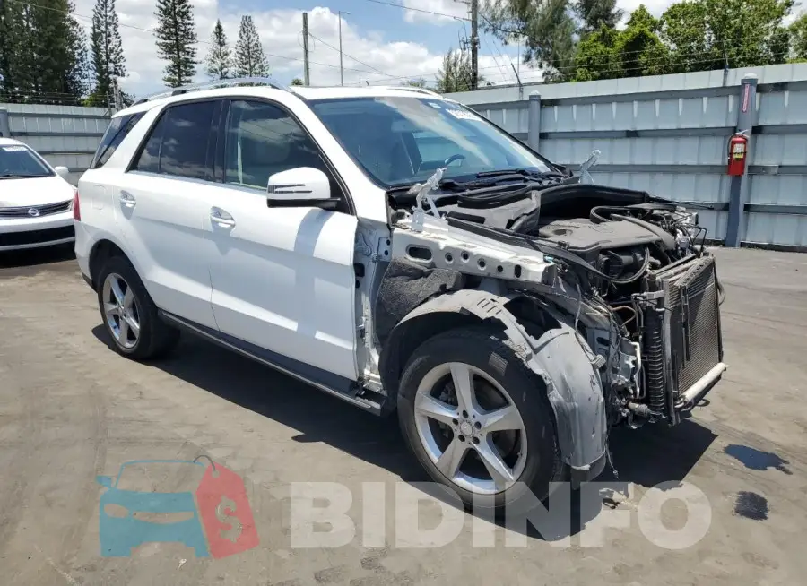 4JGDA5HB8HA828137 Photo# 4
