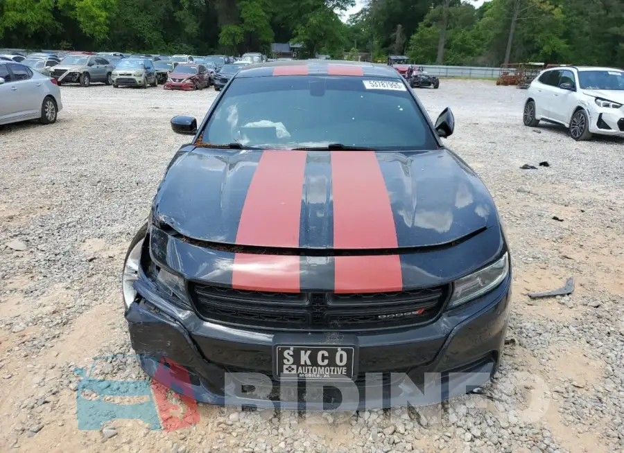 2C3CDXBG2KH696352 Photo# 5