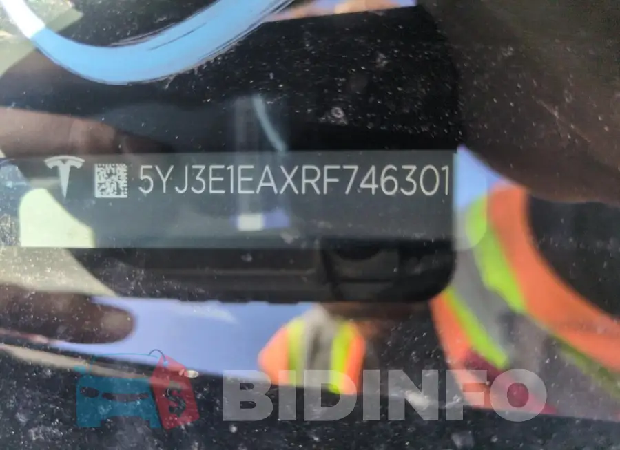 5YJ3E1EAXRF746301 Photo# 12