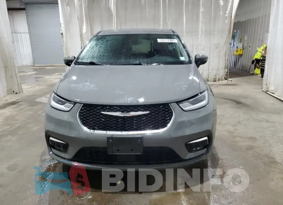2C4RC1L76PR572543 Photo# 5