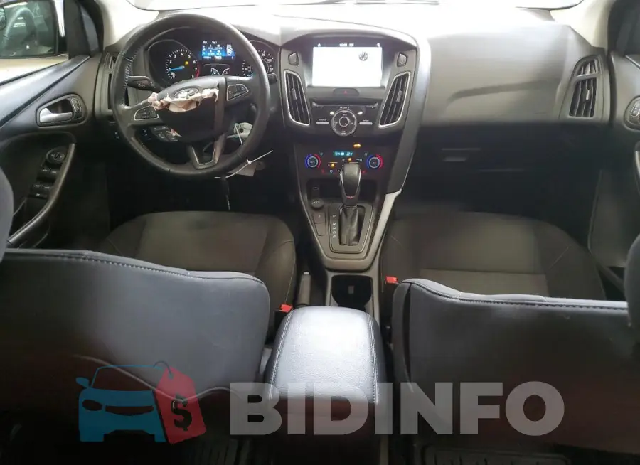 1FADP3M25JL320284 Photo# 8