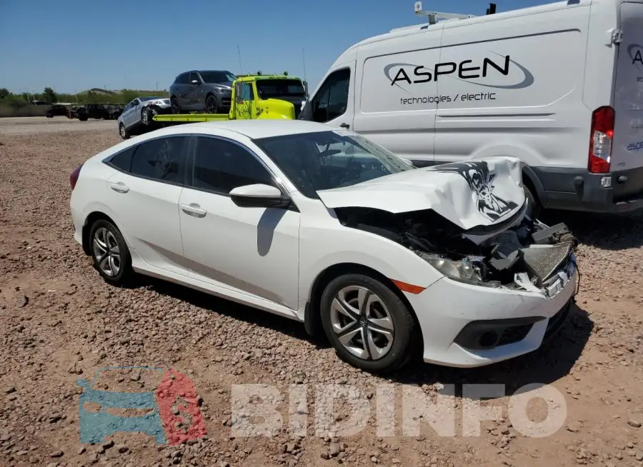 19XFC2F63JE033057 Photo# 4