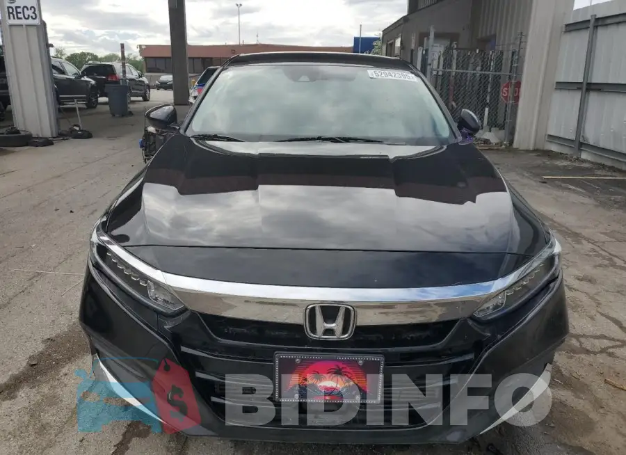 1HGCV1F18KA163840 Photo# 5