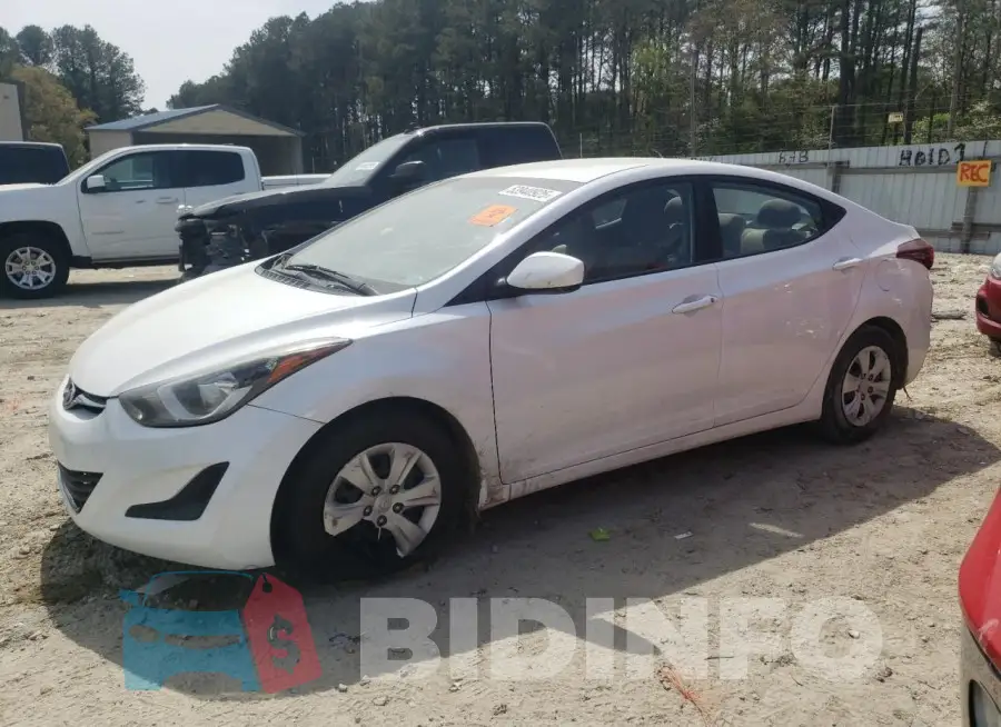 5NPDH4AE8GH788342 Photo# 1