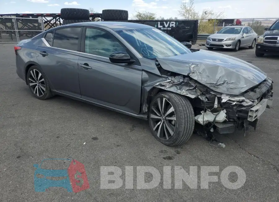 1N4BL4CV9KC175529 Photo# 4