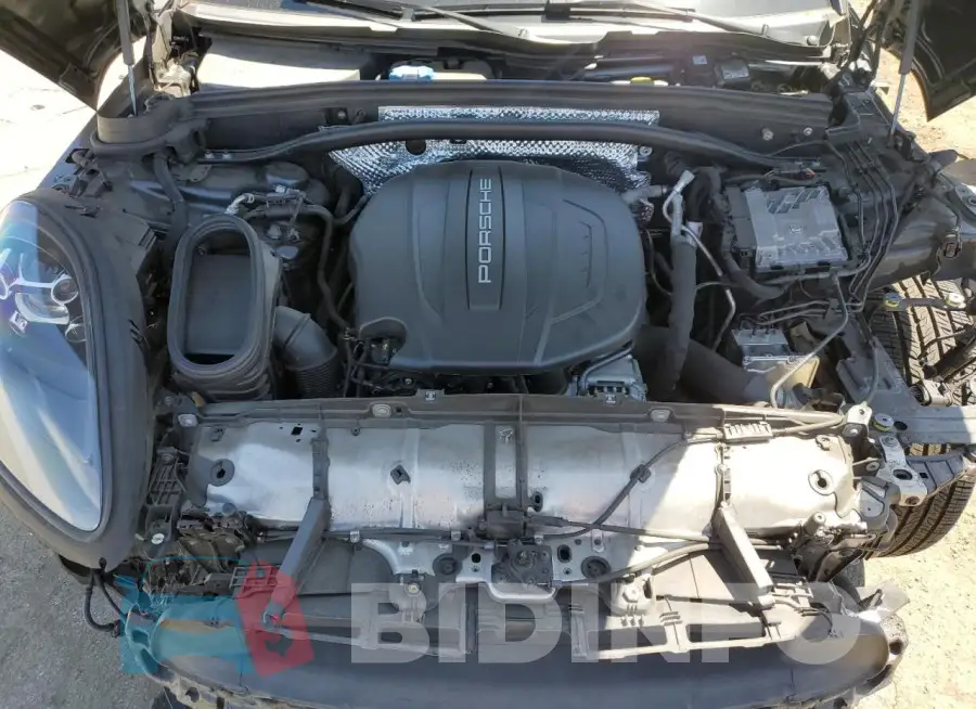 WP1AA2A52LLB02702 Photo# 12