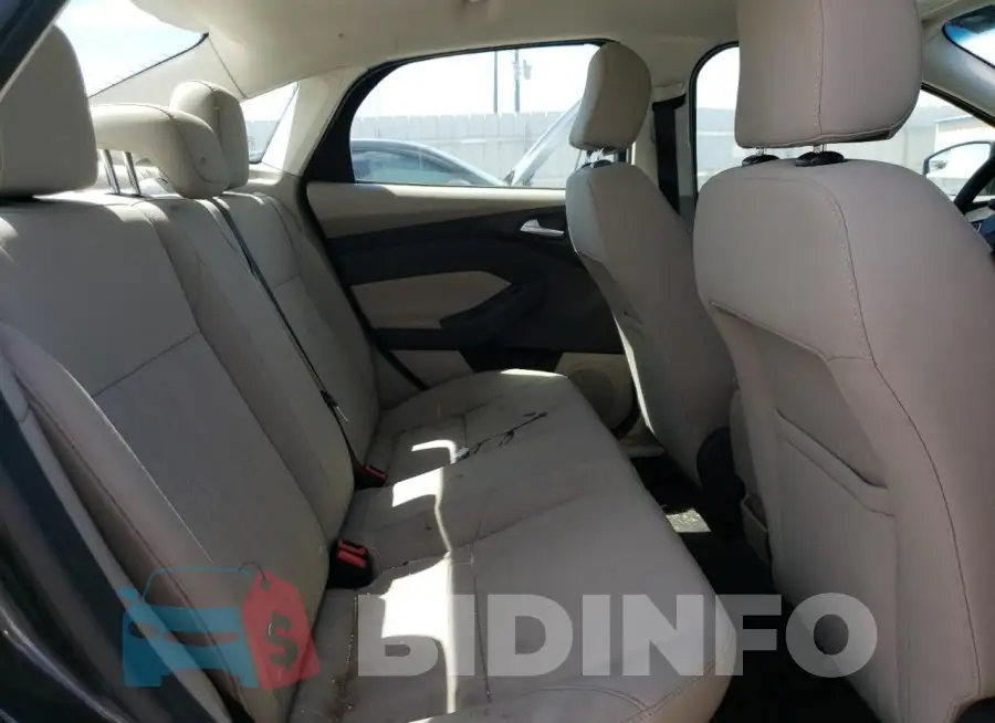 1FADP3F29GL381854 Photo# 10