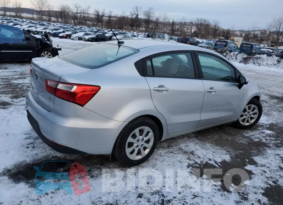 KNADM4A33G6658552 Photo# 3