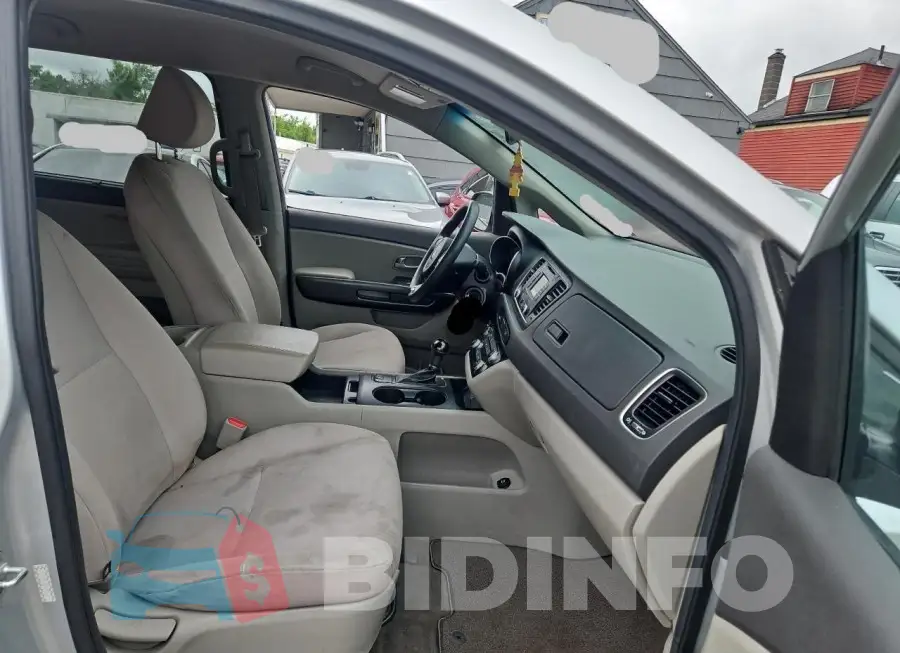 KNDMB5C14G6082187 Photo# 5